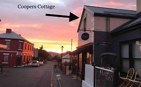 Coopers Cottage Battery Point
